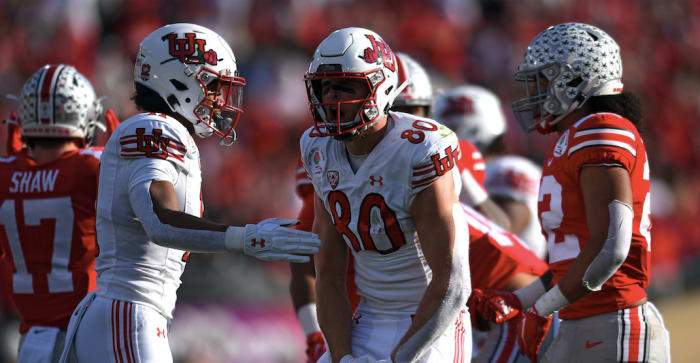 Utah Utes tight end Brant Kuithe (80) celebrates after a play against the Ohio State Buckeyes in the first half during the 2022 Rose Bowl game at the Rose Bowl.